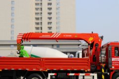 陕汽重卡 德龙L3000 245马力 4X2 随车吊(国六)(三一帕尔菲格牌)