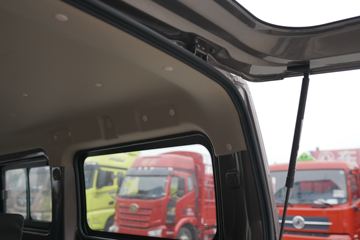 �������ͳ� ���M60 116���� 5�� 1.5L��ʽ���䳵(����)ͼƬ