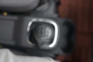 �������ͳ� ���M60 116���� 5�� 1.5L��ʽ���䳵(����)ͼƬ