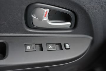 �������ͳ� ���M60 116���� 5�� 1.5L��ʽ���䳵(����)ͼƬ