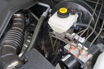 �������� ����F30 1.5L���� 116���� ˫�ų����Ƥ��(����)ͼƬ