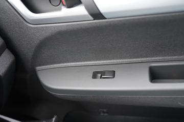 �������� ����F30 1.5L���� 116���� ˫�ų����Ƥ��(����)ͼƬ