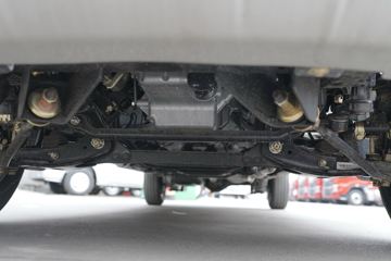 �������� ����F30 1.5L���� 116���� ˫�ų����Ƥ��(����)ͼƬ