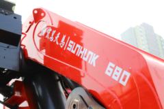陕汽重卡 德龙M3000S 430马力 6X4 随车式起重牵引车(HCZ680)(SX5258JQQHV404)