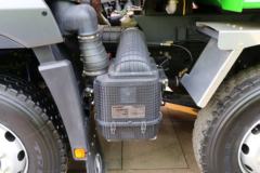 陕汽重卡 德龙M3000S 350马力 8X4 5.6米自卸车(国六)