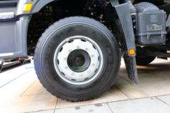 陕汽重卡 德龙M3000S 350马力 8X4 5.6米自卸车(国六)