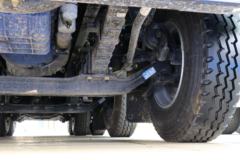 陕汽重卡 德龙M3000S 350马力 8X4 5.6米自卸车(国六)