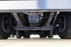 陕汽重卡 德龙M3000S 350马力 8X4 5.6米自卸车(国六)