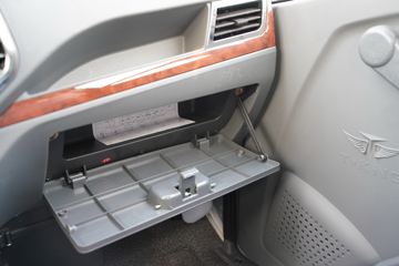 �ƿ�ŷ�� С���� 1.6L 105���� ����/CNG 3.63�׵�������΢��(����)ͼƬ