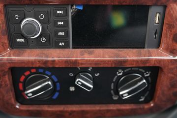 �ƿ�ŷ�� С���� 1.6L 105���� ����/CNG 3.63�׵�������΢��(����)ͼƬ