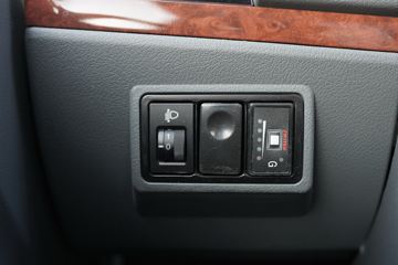 �ƿ�ŷ�� С���� 1.6L 105���� ����/CNG 3.63�׵�������΢��(����)ͼƬ