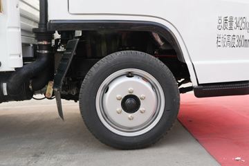 �ƿ�ŷ�� С���� 1.6L 105���� ����/CNG 3.63�׵�������΢��(����)ͼƬ