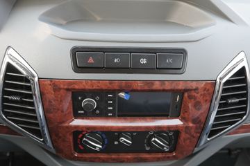 �ƿ�ŷ�� С���� 1.6L 105���� ����/CNG 3.48���Ű�����΢��ͼƬ