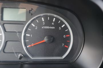 �ƿ�ŷ�� С���� 1.6L 105���� ����/CNG 3.48���Ű�����΢��ͼƬ