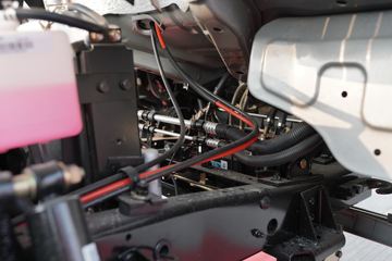 �ƿ�ŷ�� С���� 1.6L 105���� ����/CNG 3.48���Ű�����΢��ͼƬ