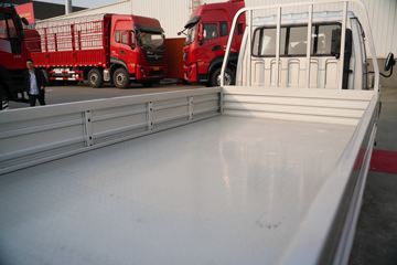 �ƿ�ŷ�� С���� 1.6L 105���� ����/CNG 3.48���Ű�����΢��ͼƬ