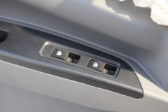玉柴新能源 EC301 4.5T 单排纯电动冷藏车(YCE5040XLCBEV)