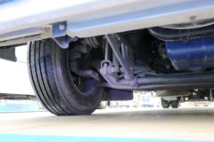 陕汽 德龙M6000 336马力 4X2 中置轴列车