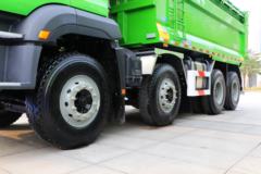 陕汽重卡 德龙M3000S 400马力 8X4 5.6米自卸车(国六)(SX3319HD276)