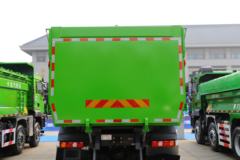 陕汽重卡 德龙M3000S 400马力 8X4 5.6米自卸车(国六)(SX3319HD276)