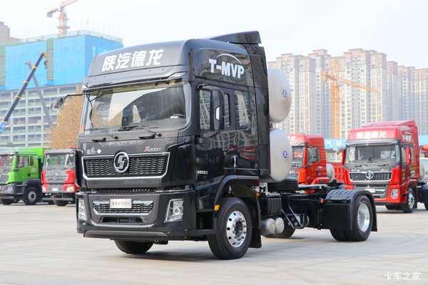 陕汽重卡 德龙X5000 460马力 4X2 LNG牵引车(国六)