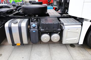�����ؿ� ����X6000 430���� 4X2 �Զ���ʻǣ����ͼƬ