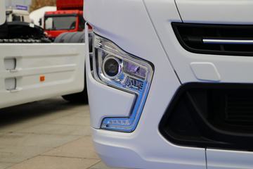 �����ؿ� ����X6000 600���� 4X2 AMT�Զ���ǣ����(����)ͼƬ