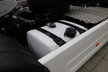 �����ؿ� ����X6000 600���� 4X2 AMT�Զ���ǣ����ͼƬ