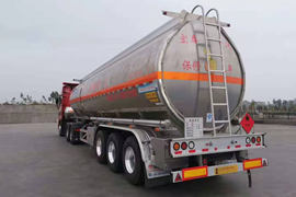 30-50方系列&nbsp;罐式半挂车外观图片