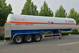30-50方系列&nbsp;罐式半挂车外观图片