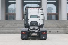 陕汽重卡 德龙X6000 490马力 6X4 AMT自动挡危险品牵引车(国六)(SX4259YY334C)