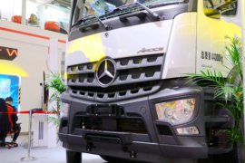 奔驰底盘&nbsp;泵车外观                                                图片