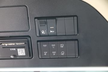 �����ؿ� ����X6000 530���� 4X2 AMT�Զ���LNGǣ����ͼƬ