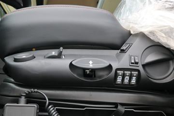 �����ؿ� ����X6000 530���� 4X2 AMT�Զ���LNGǣ����ͼƬ