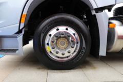 陕汽重卡 德龙X6000 530马力 4X2 AMT自动挡LNG牵引车(SX4189GE1TLQ2)