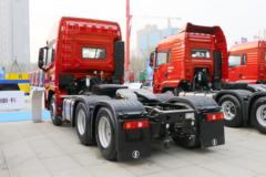 陕汽重卡 德龙X5000 460马力 6X4 AMT自动挡危险品牵引车(国六)(SX42594X324)