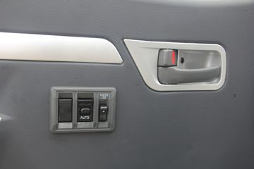 创维D10&nbsp;电动封闭厢货驾驶室图片