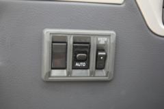 南京金龙 开沃D10 2020款 3.4T 5座 5.2米高顶纯电动厢式运输车52.48kWh