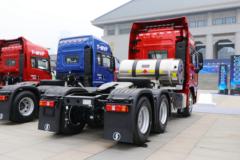 陕汽重卡 德龙X5000 尊享版 460马力 6X4 LNG牵引车(国六)(SX4259XD4TLQ1)