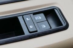 江淮 格尔发K5W 350马力 8X4 8方混凝土搅拌车(HFC5311GJBP1K5H27S)