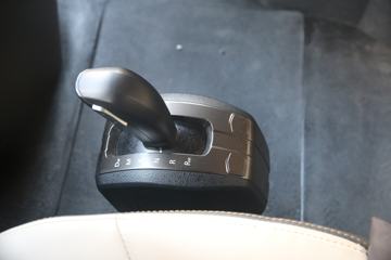 ���� �����V7�ؿ� 560���� 6X4 AMT�Զ�����ͷǣ����(����b)(���Ʋʻ�)(HFC4253C1K7E45KS)ͼƬ