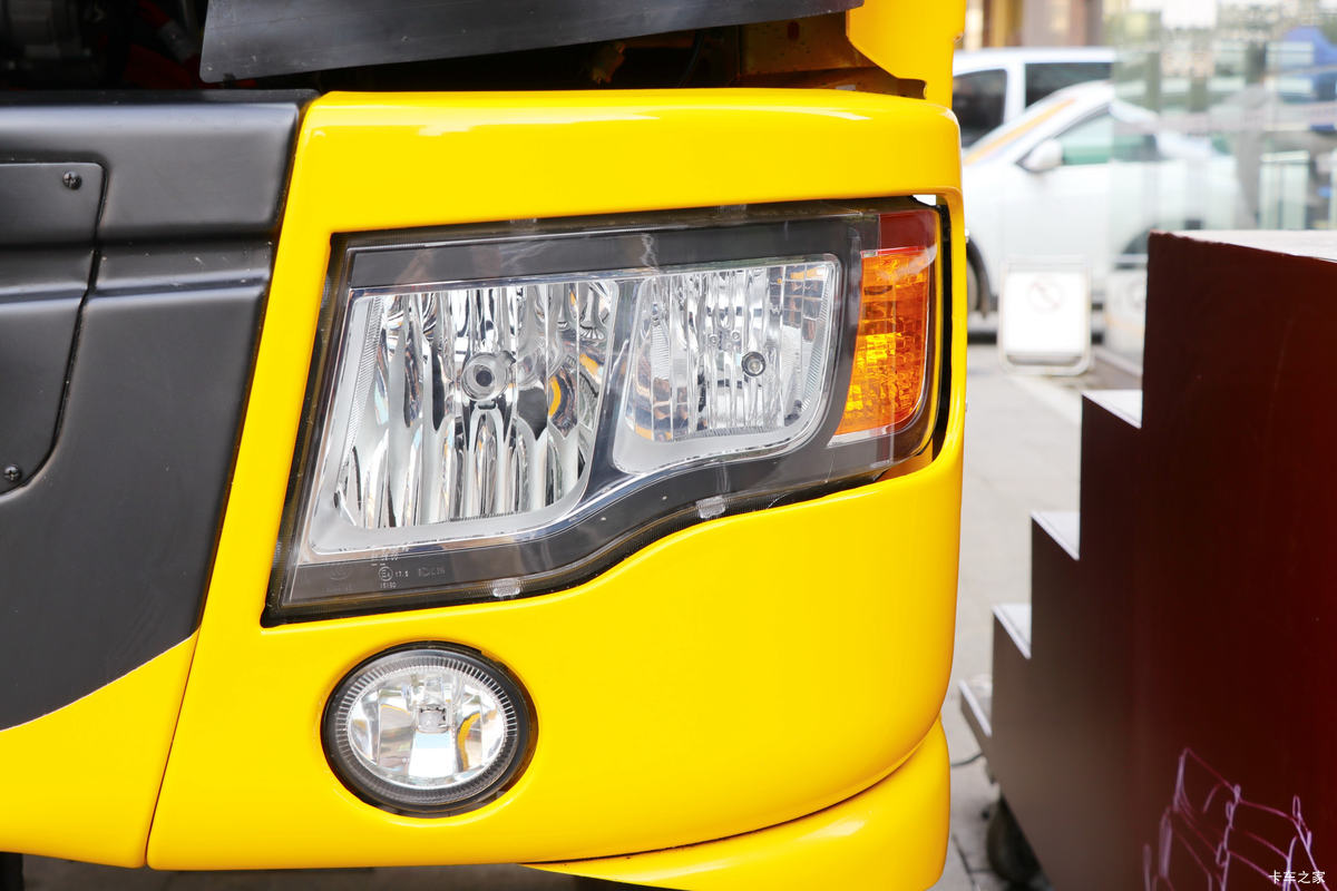  K5Wؿ 8X4 5.6Ű봿綯ж(HFC3311P1H41EV)422kWh