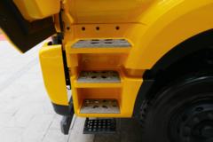 江淮 格尔发K5W重卡 350马力 8X4 5.6米 AMT自动挡混合动力自卸车(HFC3311P1PHEV)