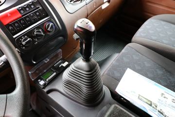 ���� �����A5L�п� 220���� 4X2 6.8�ײ�դʽ�ػ���(����)(HFC5181CCYP3K2A50DS)ͼƬ