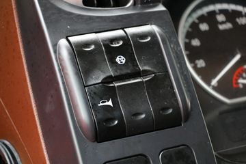 ���� �����A5L�п� 220���� 4X2 6.8�ײ�դʽ�ػ���(����)(HFC5181CCYP3K2A50DS)ͼƬ