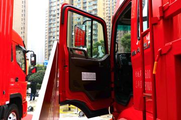 ���� �����A5L�п� 220���� 4X2 6.8�ײ�դʽ�ػ���(����)(HFC5181CCYP3K2A50DS)ͼƬ