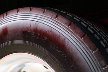 ���� �����A5L�п� 220���� 4X2 6.8�ײ�դʽ�ػ���(����)(HFC5181CCYP3K2A50DS)ͼƬ