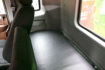 ���� �����A5L 240���� 6X2 4.8����ж��(����)(HFC3241P3K3D25S)ͼƬ