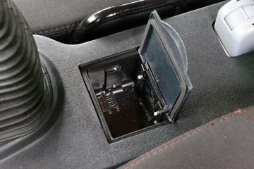 ���� �����A5L 240���� 6X2 4.8����ж��(����)(HFC3241P3K3D25S)ͼƬ