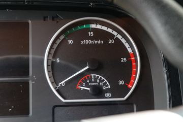 ���� �����A5L 240���� 6X2 4.8����ж��(����)(HFC3241P3K3D25S)ͼƬ